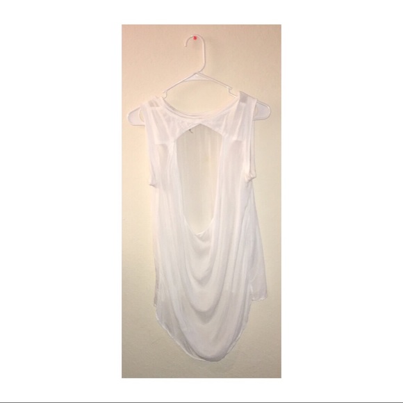 Classy White tank - Picture 2 of 2